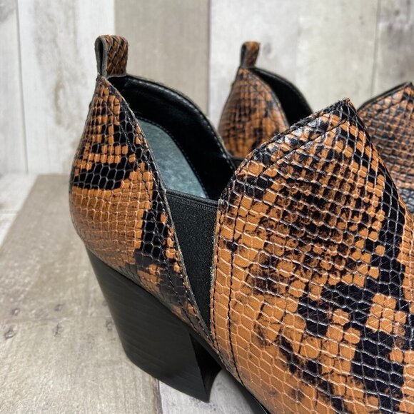 MArc Fisher Dalaran Snakeskin Embossed Booties - Picture 11 of 16